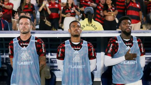 Os reforços do Flamengo relacionados para o jogo contra o Atlético-MG