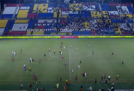 Crianças invadem campo e Neymar é retirado em Santos x Desportiva