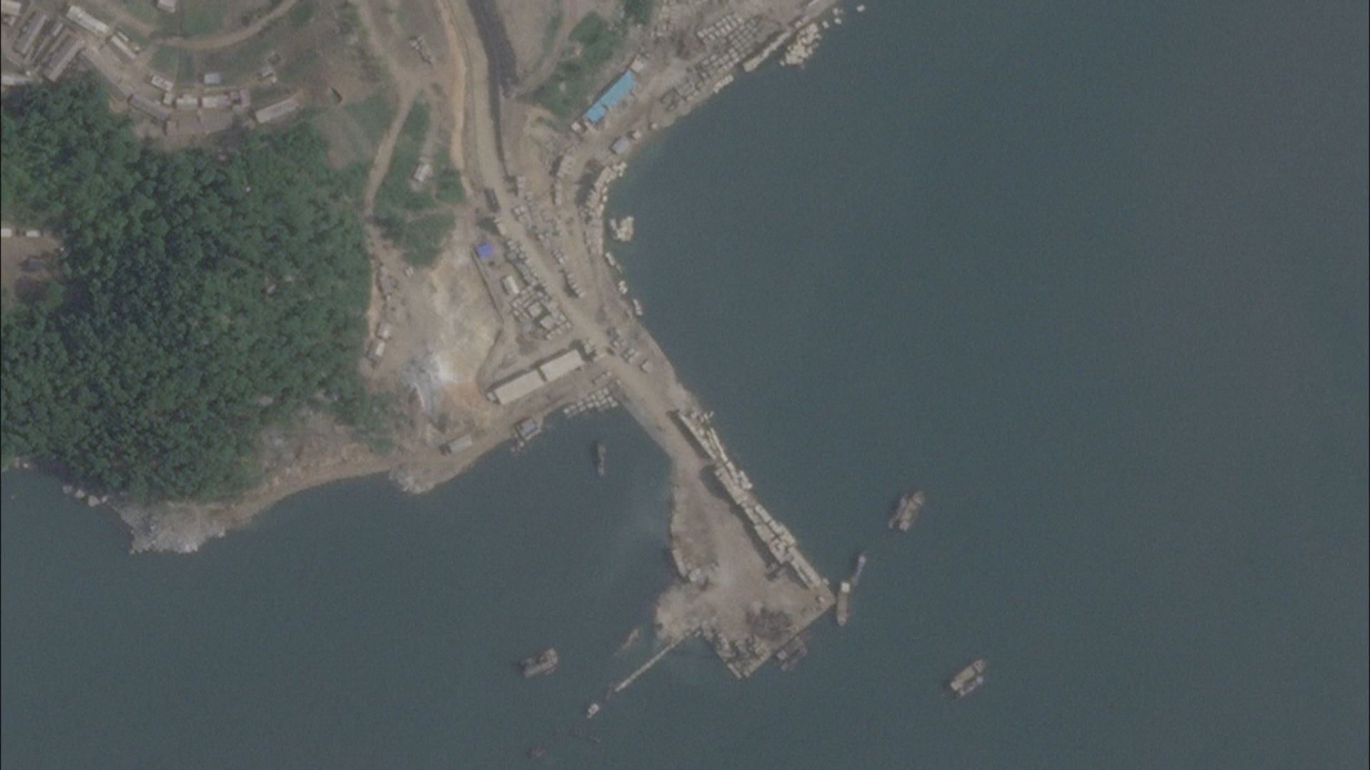 Imagens de satélite do píer na Coreia do Norte