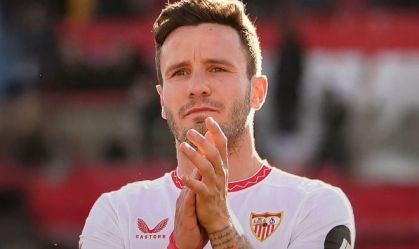 Saúl Ñíguez em despedida do Sevilla
