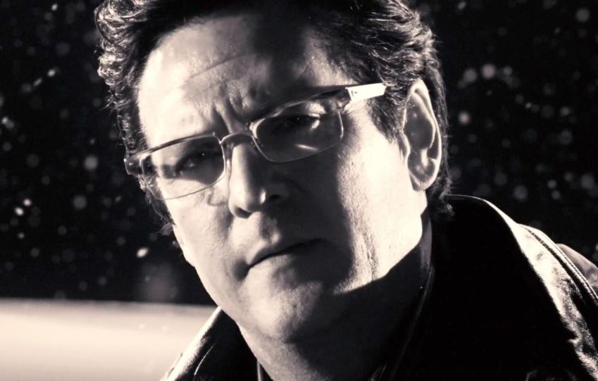 Michael Madsen em cena de "Sin City - A Cidade do Pecado" • Reprodução