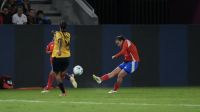 Copa América: jogadora faz golaço de longe, e Chile bate o Equador; veja