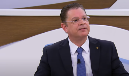 Ninguém vai pressionar Bolsonaro a decidir nome para 2026, diz líder do PL