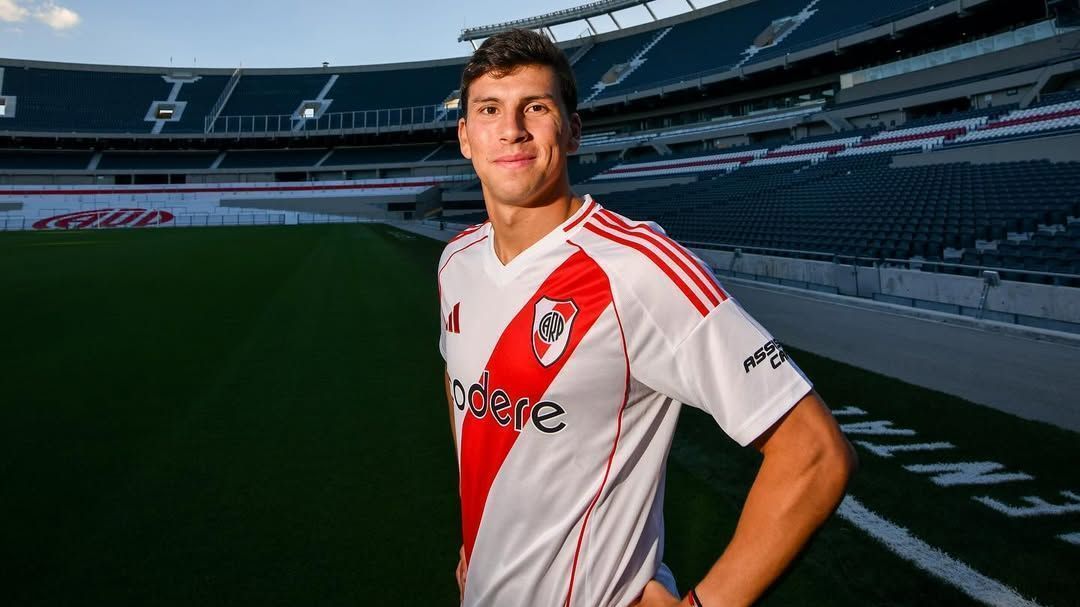 Tapia chega do River Plate por empréstimo