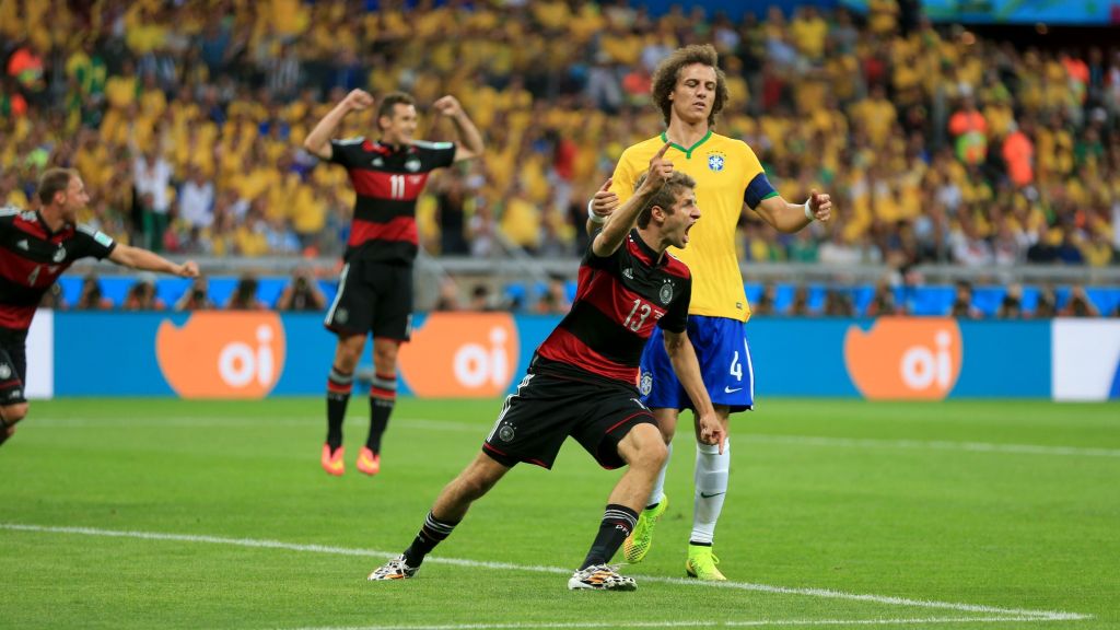 Thomas Müller comemora gol no 7 a 1 contra o Brasil