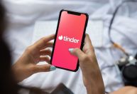 Dia Internacional do Emoji: descubra quais são os mais usados no Tinder