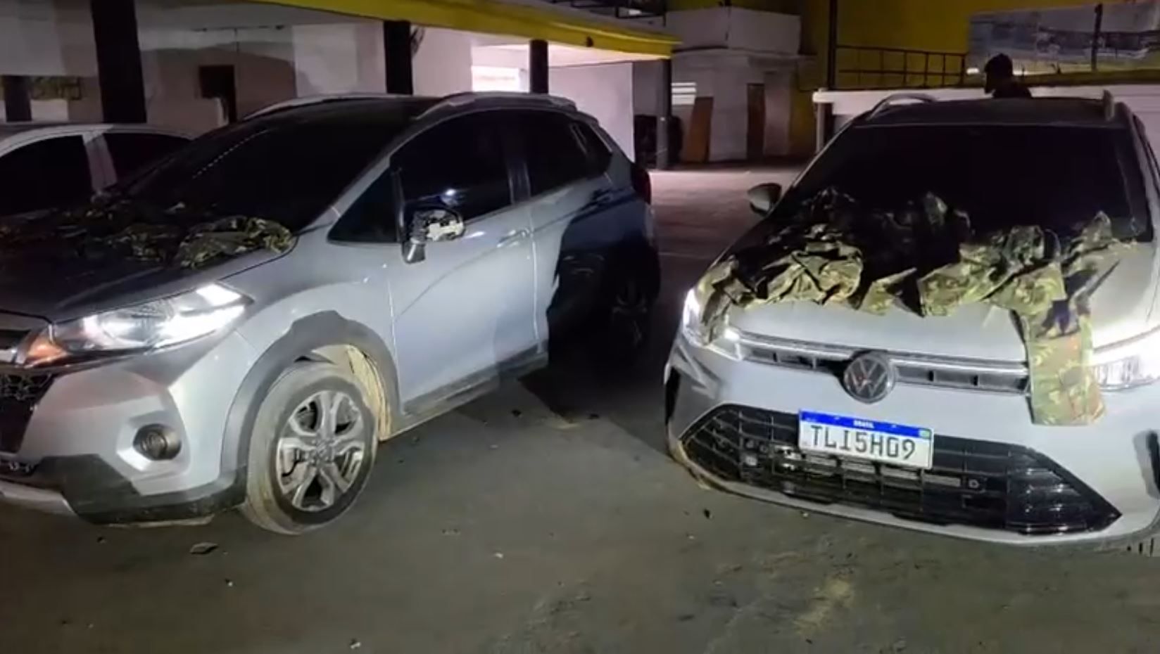 Imagem de destaque do post: RJ: Polícia Civil localiza carros que faziam parte do comboio de milicianos