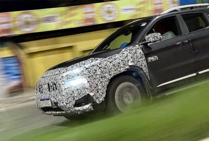 Flagra: Fiat Toro terá nova frente e aparece com camuflagem leve