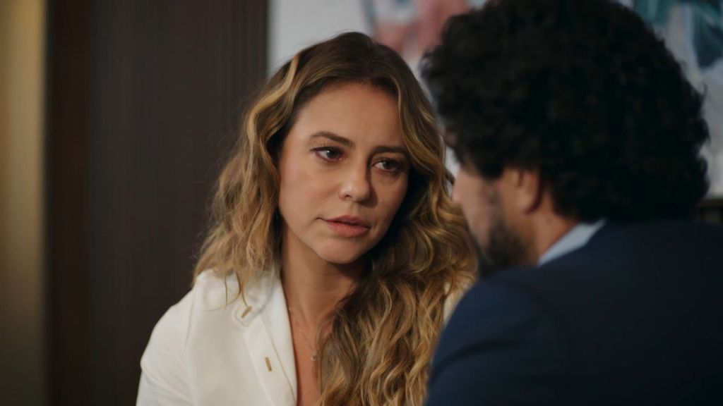 Heleninha Roitman (Paolla Oliveira) e Ivan (Renato Góes)