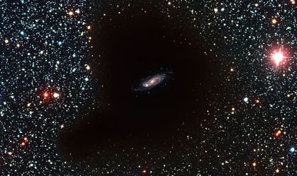 Vazio cósmico pode explicar mistério da expansão acelerada do Universo