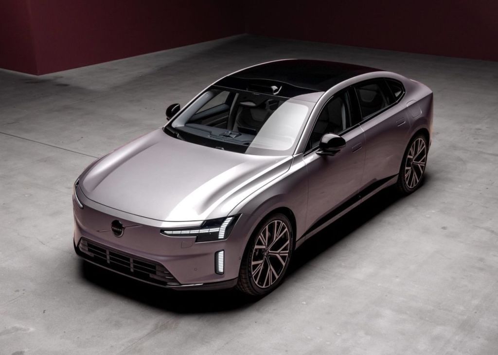 Novo Volvo ES90 está confirmado para o Brasil