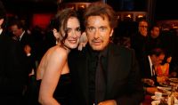 Winona Ryder diz que "levou fora" de Al Pacino: "Perdidamente apaixonada"