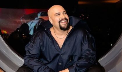 Tiago Abravanel anuncia novo show, "Juntinho"