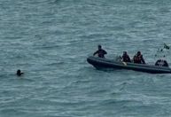 Lancha desaparecida em SP: Bombeiros encontram terceiro corpo em mar aberto