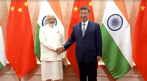 Primeiro-ministro indiano, Narendra Modi e o presidente da China, Xi Jinping.