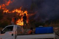 Incêndios na Turquia obrigam centenas de moradores a saírem de casa