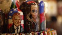 Trump e Putin estampam camisetas em Moscou antes de cúpula