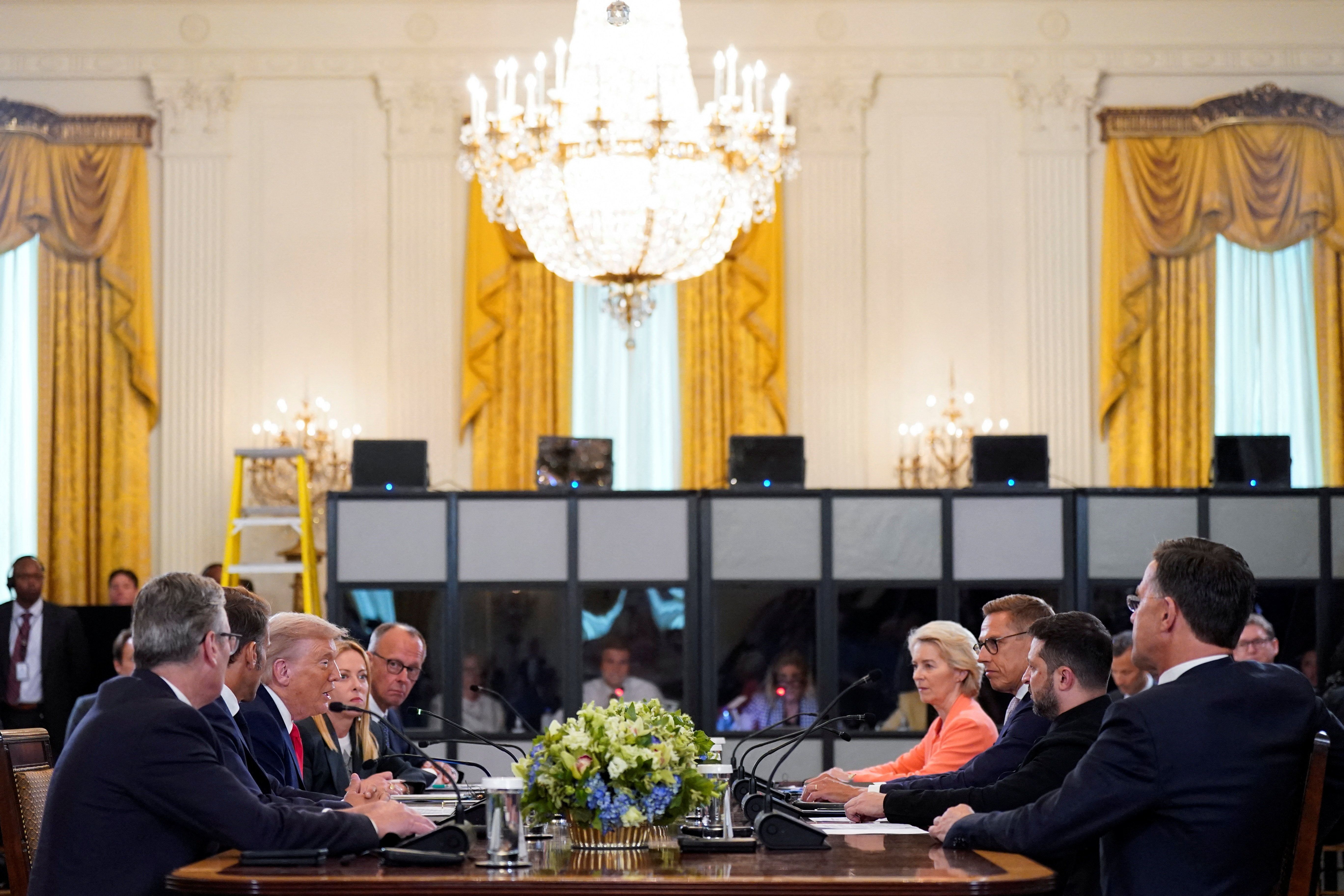 Trump se reúne com Zelenskiy e líderes europeus na Casa Branca