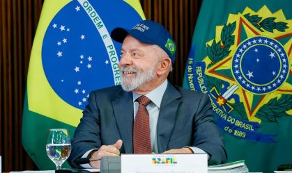 Lula organiza reunião virtual do Brics para propor reforma da OMC