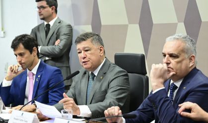 Presidente da CPMI do INSS solicita proteção a deputado após ameaças