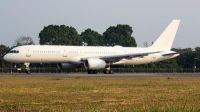 Avião branco do governo dos EUA chega com "missão desconhecida" ao Brasil