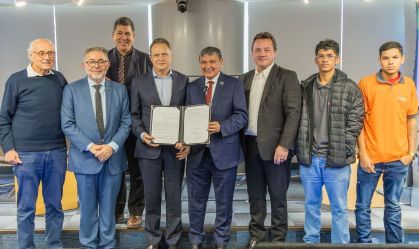 JBS firma convênio para ofertar empregos a beneficiários do Bolsa Família