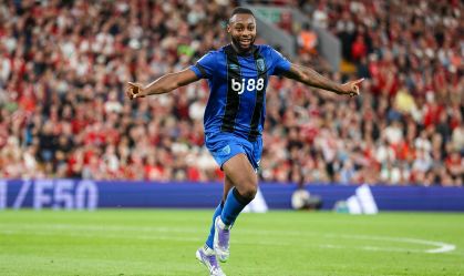 Torcedor é banido de estádios após racismo contra Semenyo, do Bournemouth
