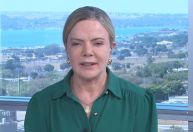 "Jair Bolsonaro pretendia fugir do país", diz Gleisi Hoffmann à CNN