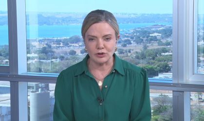 Gleisi Hoffmann à CNN: Trump não quis dialogar com Lula sobre tarifaço