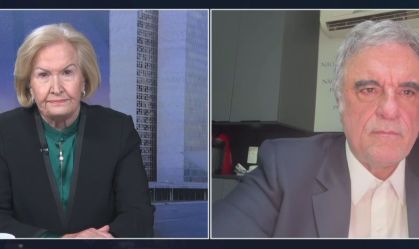 O Grande Debate: Polícia dentro da casa de Bolsonaro é ou não exagero?