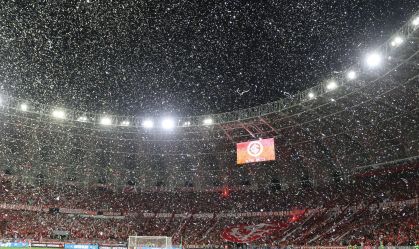 Inter investiga "chuva" de papel picado antes de jogo com Flamengo