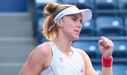 Bia Haddad comemora durante partida do US Open
