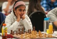Garota britânica de 10 anos vence grande mestre no xadrez e quebra recorde