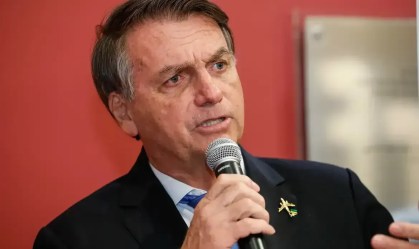 Apreendido pela PF, novo celular de Bolsonaro passará por perícia