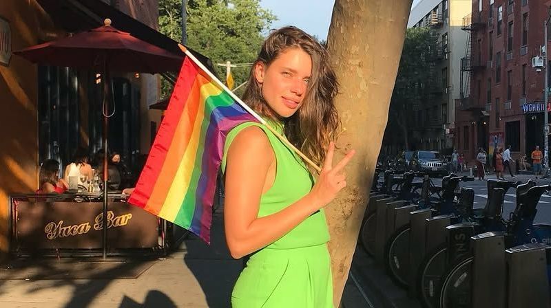 Bruna-Linzmeyer se assumiu lésbica em 2015 • Instagram/Bruna Linzmeyer