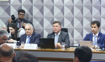 CPMI deve analisar convocação de Lupi e ex-presidentes do INSS nesta terça