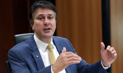 Camilo Santana confirma que deixará Ministério da Educação