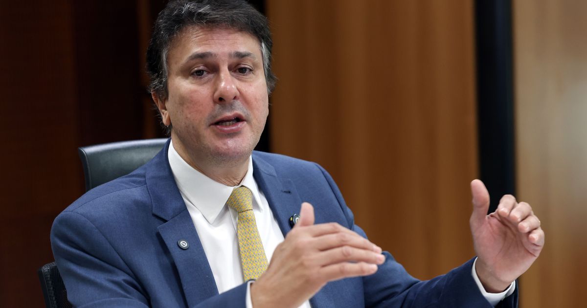 Camilo ganha força caso Jaques deixe a liderança do governo no Senado