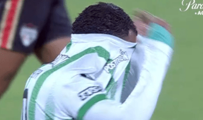 Cardona bateu pra fora