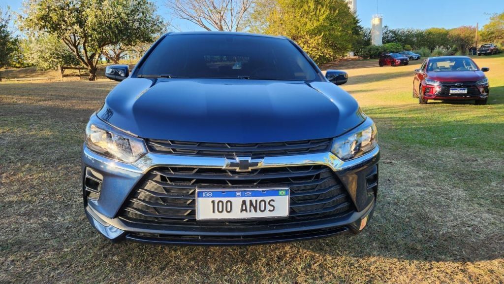 Onix 100 Anos e família reunida: carros seguem com correia banhada a óleo