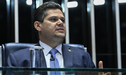 Alcolumbre diz que “intransigência” tomou conta da política