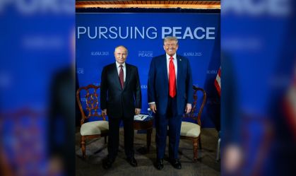 Casa Branca posta foto da reunião Trump-Putin: “Em busca da paz”