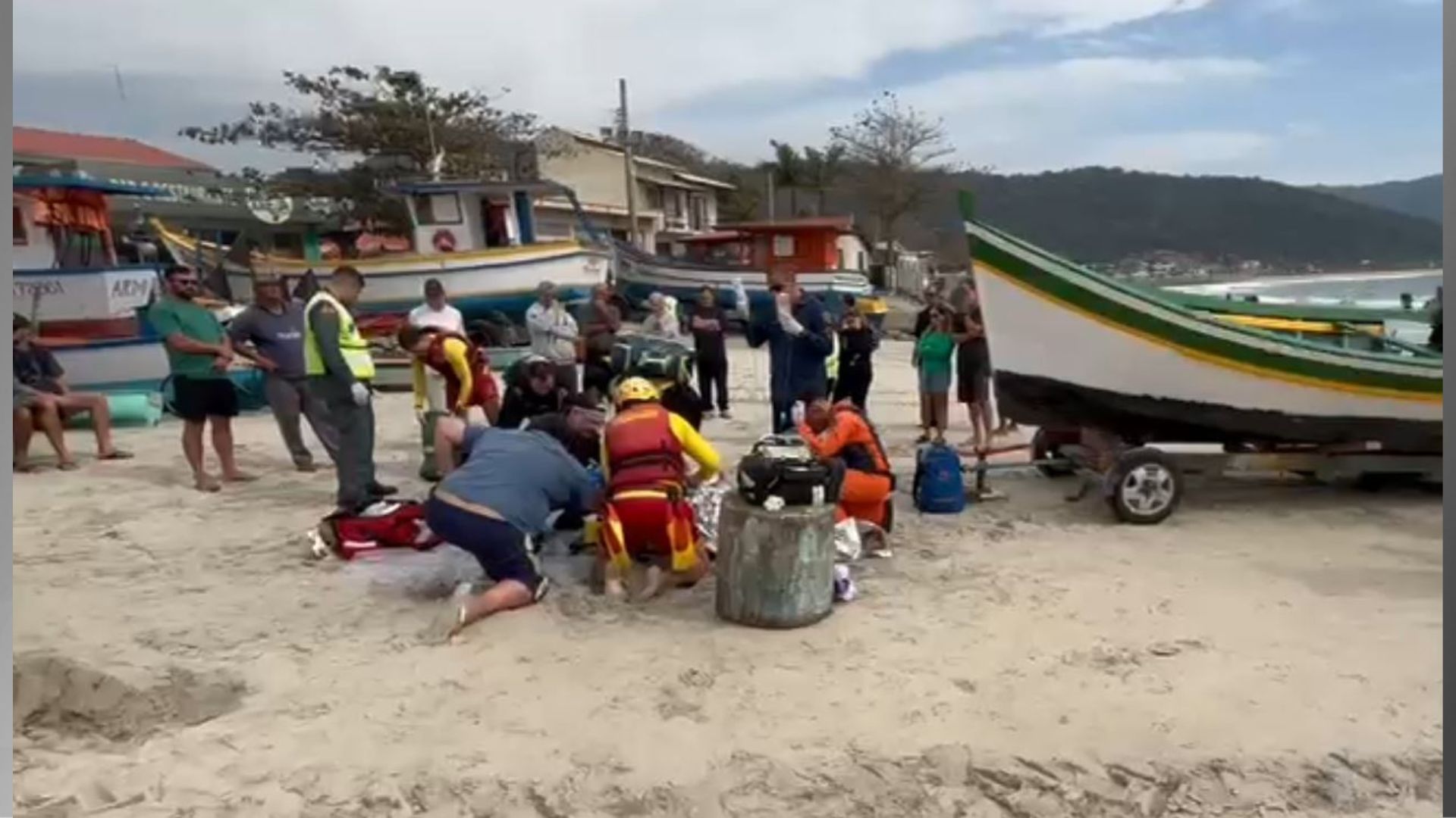 Imagem de destaque do post: Jovem tem rosto esmagado por embarcação em Florianópolis (SC)