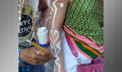 Imagem de destaque do post: Mulheres são presas por cobrarem R$ 400 para pintar turistas no Pelourinho