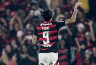 Pedro celebra marca histórica pelo Flamengo no Maracanã: "Sonho de criança"