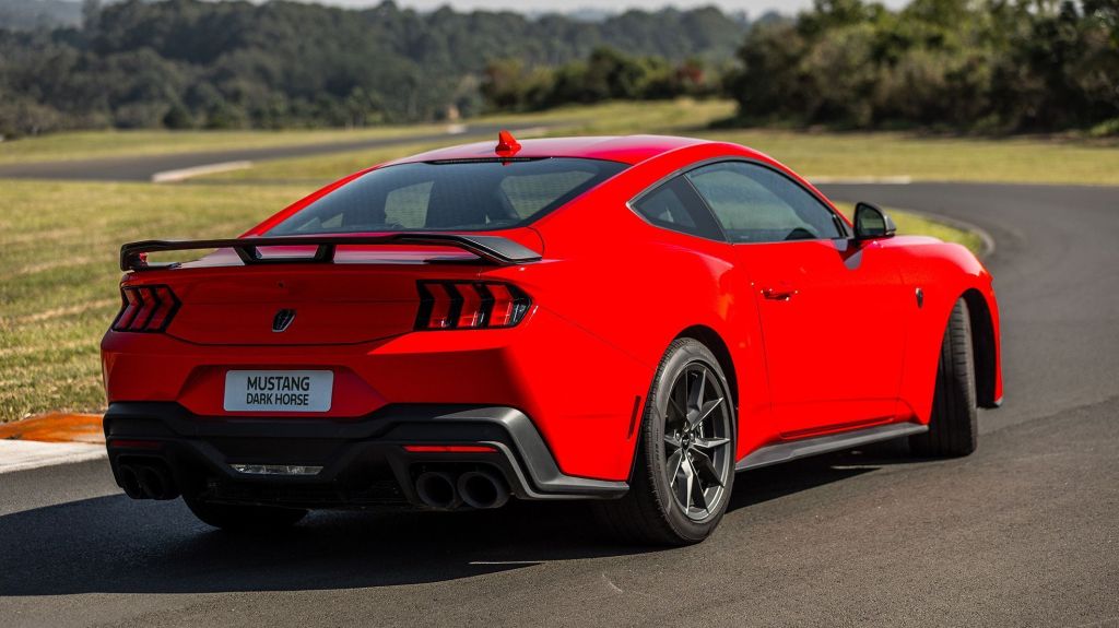 Novo Ford Mustang Dark Horse
