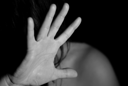 Brasil tem 17 denúncias de violência contra mulher por hora, diz ministério