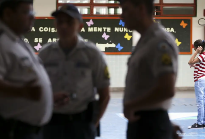 Justiça de São Paulo suspende regras de Escolas Cívico-Militar no estado