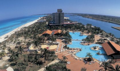 Turismo em Cuba despenca no primeiro semestre de 2025