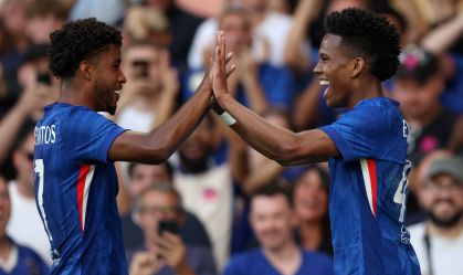 Estêvão e João Pedro marcam, e Chelsea vence Bayer Leverkusen em amistoso